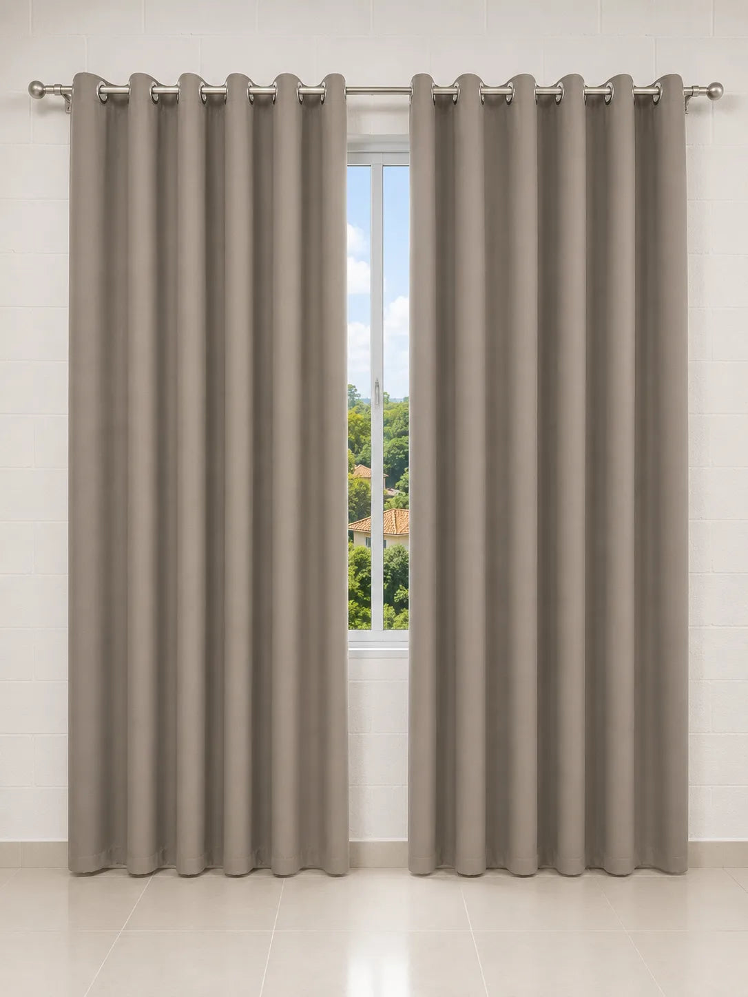 Castor | Cortina Blackout Eclipse Simple castor em ambiente com luz natural